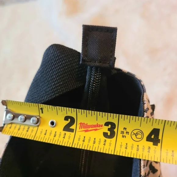 Volcom Leopard Print Laptop Messenger Bag - Picture 9 of 10